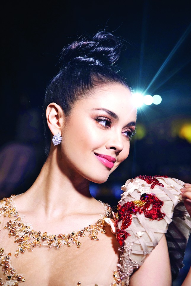 Miss world & số Tết Tiền Phong ảnh 1