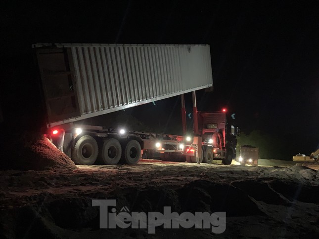 Sẽ rút giấy phép nếu trung tâm đăng kiểm để lọt container cải tạo thành xe ben ảnh 1