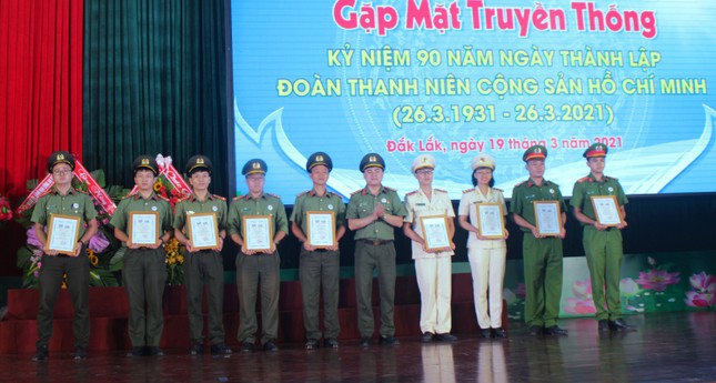 Đắk Lắk: Tuyên dương 32 thanh niên Công an tiêu biểu ảnh 3