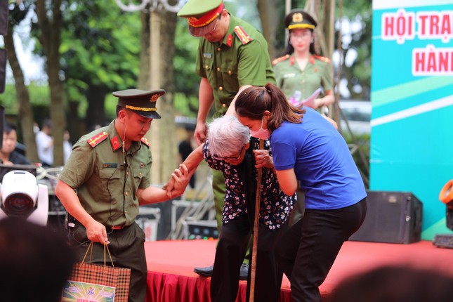 Đoàn Thanh niên Công an Hà Nội ra quân Chiến dịch tình nguyện hè 2022 ảnh 2