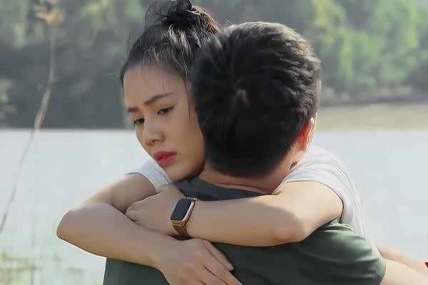  Minh Thu (Phố trong làng) không sợ bà xã của Đức Hiếu ghen khi đóng cảnh tình cảm ảnh 4