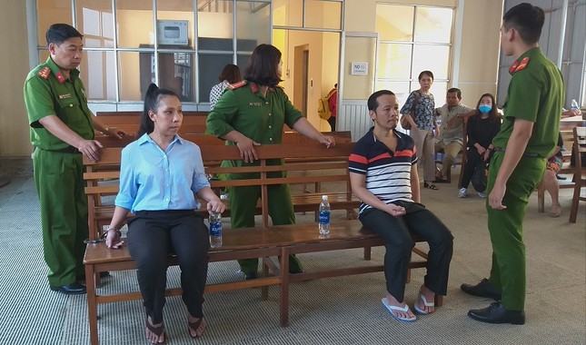 Nữ nhà báo ra giá 600 triệu để 'gỡ bài' lĩnh án 4 năm tù ảnh 2