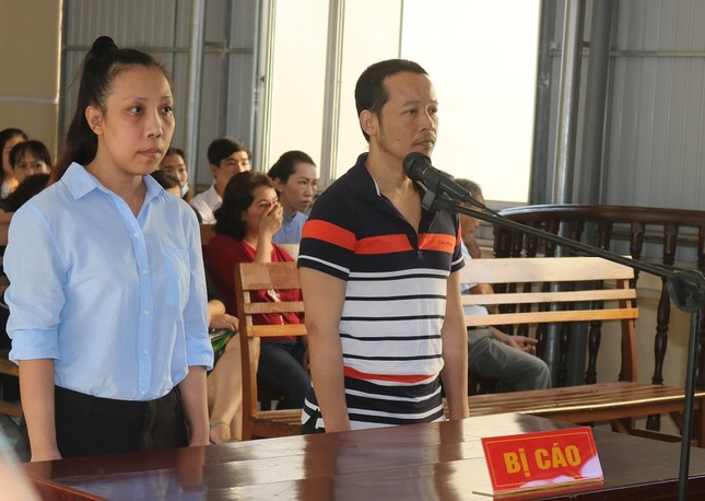 Nữ nhà báo ra giá 600 triệu để 'gỡ bài' lĩnh án 4 năm tù ảnh 1