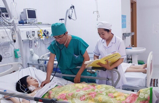 Truyền 3,5 lít máu cứu người phụ nữ bị cháu ruột đâm nguy kịch ảnh 1