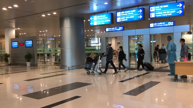 Sân bay Cần Thơ đón 215 công dân từ Singapore về nước ảnh 2