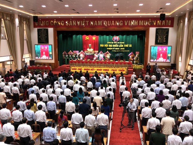Trưởng Ban Tuyên giáo Trung ương Võ Văn Thưởng dự Đại hội Đảng bộ An Giang ảnh 2