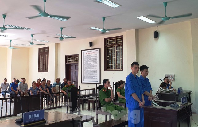 Mua ma túy dễ như mua rau, 'tổ đội' bay lắc lĩnh hơn 30 năm tù ảnh 1