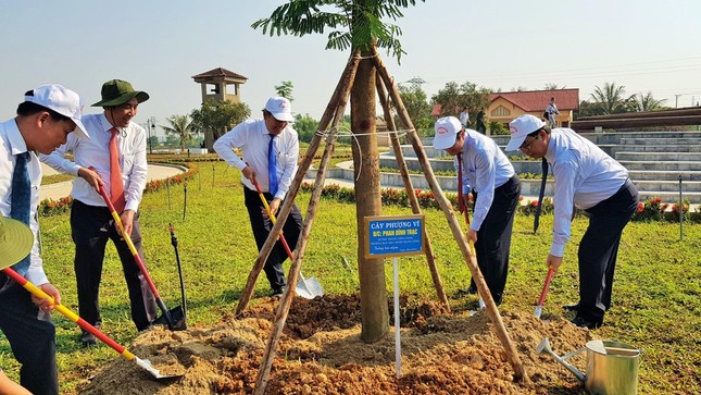 Long trọng Lễ Thượng cờ Thống nhất non sông ảnh 6