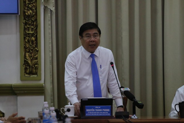 Chủ tịch TPHCM: 'Xử lý ông Lê Tấn Hùng thế nào thì để cơ quan điều tra làm tiếp' ảnh 1