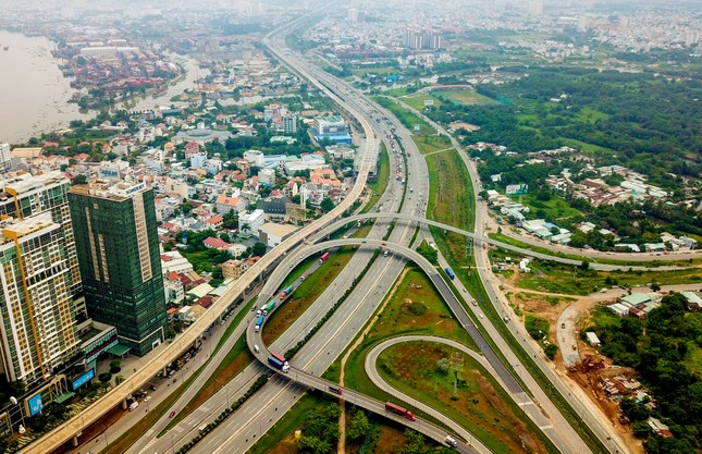 Bộ máy nhân sự thành phố Thủ Đức: Cần bao nhiêu người, bao giờ sẽ xong? ảnh 2
