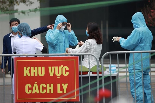 TPHCM hạn chế tối đa đi lại chúc Tết, giãn cách xã hội những nơi có ca mắc COVID-19 ảnh 2