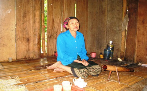 Không dám lấy trai bản vì sợ... dính HIV ảnh 1