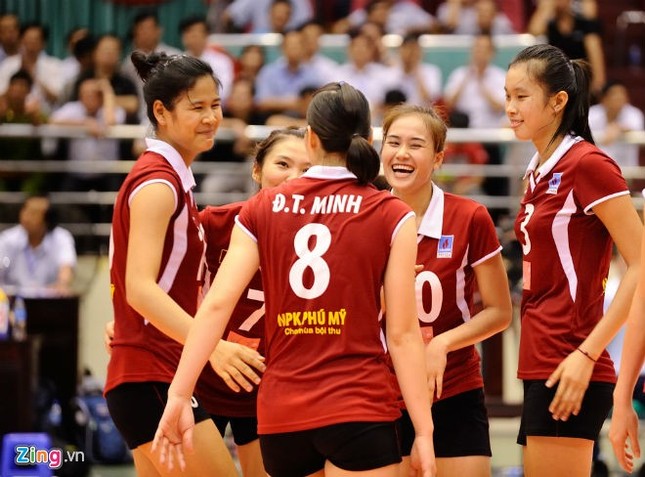 Chuyện lạ về nữ VĐV bóng chuyền mang biệt danh 'khủng long' ảnh 2