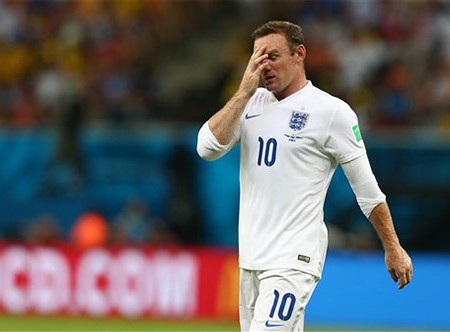 Rooney chỉ xứng ngồi ghế dự bị ảnh 1