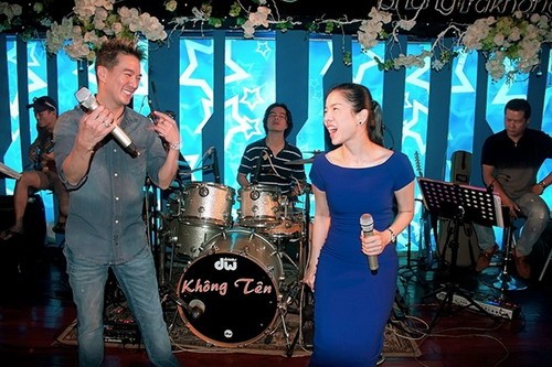 Ca sĩ hát phòng trà: Cát sê bèo bọt ảnh 3