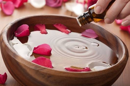 Tăng ham muốn chỉ bằng... tinh dầu ảnh 1