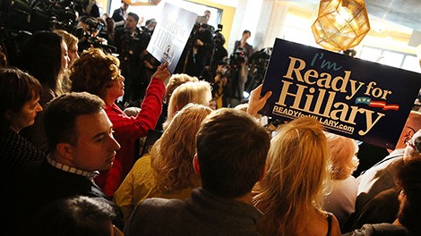 Hé lộ về chuyên gia gây quỹ tranh cử cho bà Hillary Clinton ảnh 1