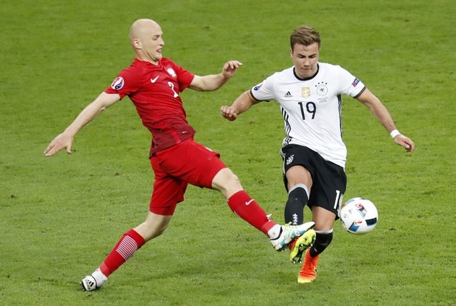Tám cầu thủ hứa hẹn 'đổi đời' sau EURO 2016 ảnh 7