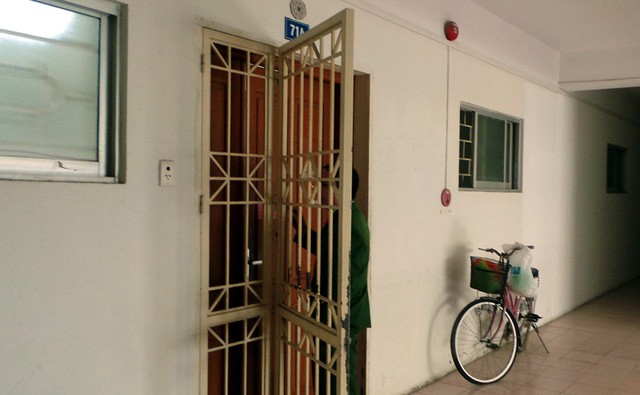 Hà Nội: Mẹ nhiều năm nhốt con gái 11 tuổi, không cho đi học ảnh 2