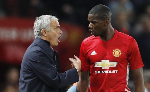 Mourinho ngứa mắt với các sao trẻ M.U ảnh 3