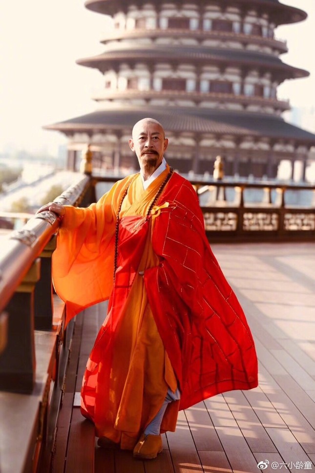 58 tuổi, “Tôn Ngộ Không” Lục Tiểu Linh Đồng bị chê “điên rồ” khi hóa Đường Tăng ảnh 1