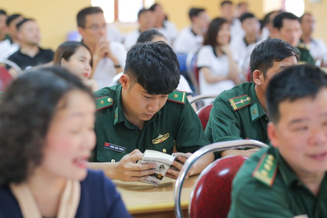 Hành trình từ trái tim: Tiếp sức và kết nối những trái tim luôn khát vọng ảnh 3