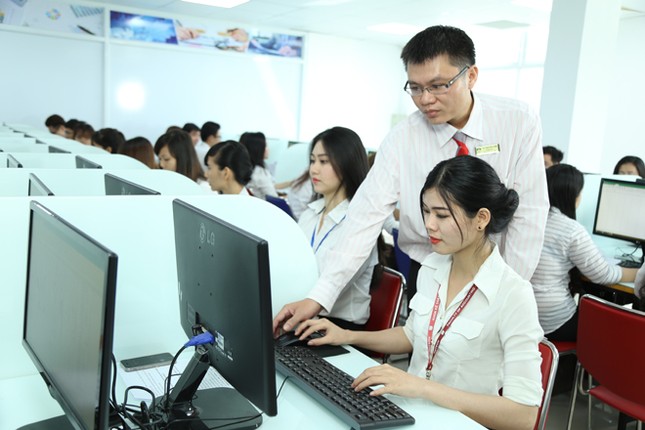 “Giờ học” của sinh viên ngành Logistics tại HUTECH có gì thú vị? ảnh 1