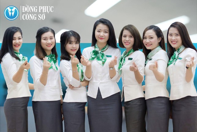 Xây dựng câu chuyện thương hiệu từ chiếc áo đồng phục công sở ảnh 3