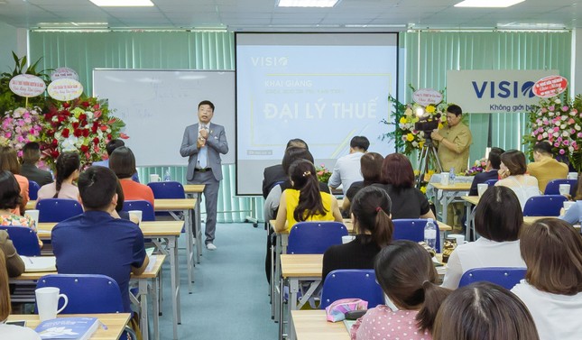 ‘Vượt vũ môn’ của người làm kế toán tại Việt Nam bằng cách nào? ảnh 2