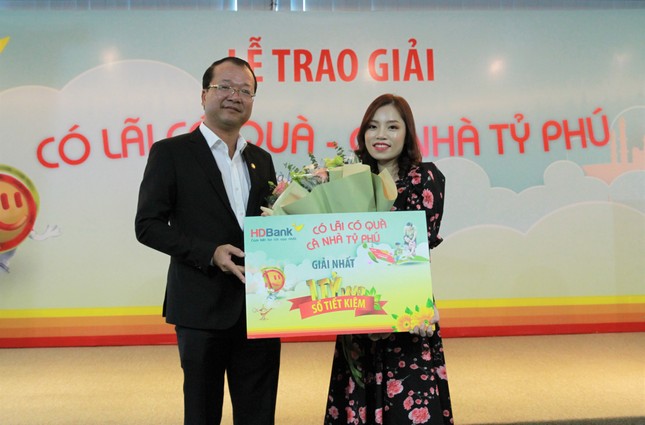 Gửi tiết kiệm ở đâu 10 triệu đồng, có quà và cơ hội trúng 1 tỷ? ảnh 1
