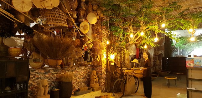 Tặng 500 thẻ mua hàng, nhiều khuyến mãi dịp khai trương Nhà sách Tiền Phong 128 Xuân Thủy ảnh 2