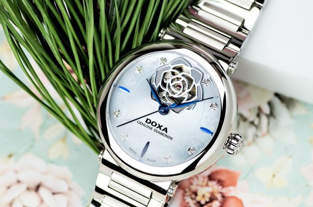 Doxa, hãng đồng hồ Thụy Sỹ nổi tiếng về đính kim cương ảnh 3