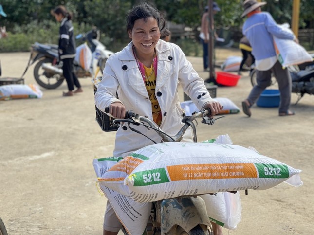 Niềm tin mới cho em, phía sau cánh cửa ảnh 4