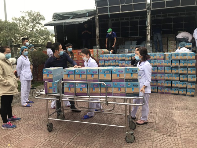 Chung tay hỗ trợ đội ngũ y tế tại tâm dịch Quảng Ninh ảnh 5