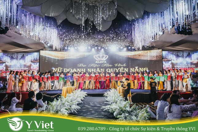 Sự hài lòng của khách hàng là phương châm phục vụ của tổ chức sự kiện - Ý Việt Media và du lịch Ý Việt ảnh 4