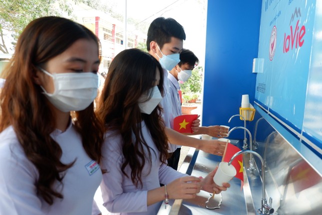 Nestlé Việt Nam, La Vie hỗ trợ cộng đồng sử dụng nước một cách bền vững ảnh 1