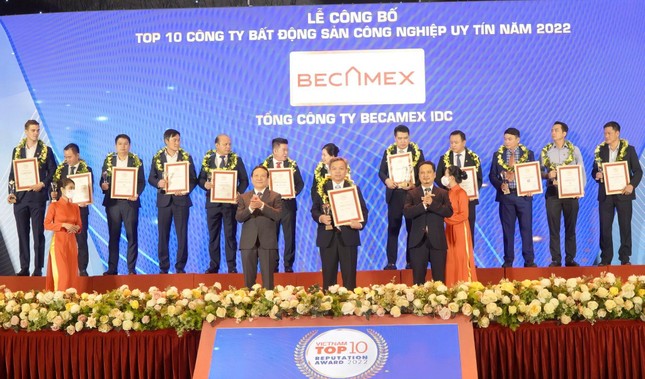 Becamex IDC liên tiếp 2 năm đạt danh hiệu Công ty BĐS công nghiệp uy tín nhất Việt Nam ảnh 2