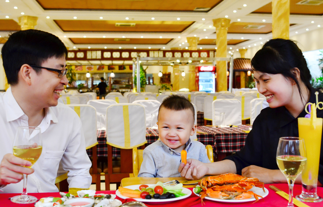 Dừng kinh doanh dịch vụ ẩm thực: Nhà hàng Hương Sen gửi lời tri ân tới tất cả khách hàng