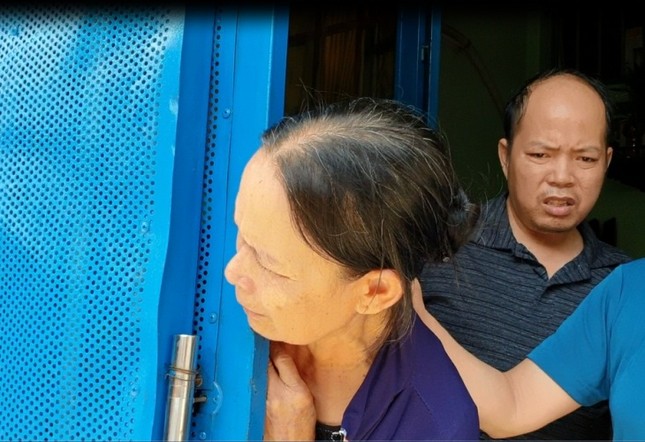 Cảm phục cụ bà vượt hàng ngàn cây số tìm mẹ ruột bé trai 4 tuổi ảnh 4
