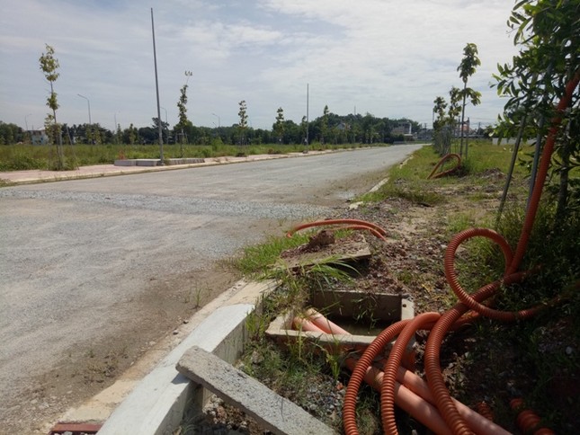 Vụ ‘xẻ' 7.000 m2 đất công phân lô bán nền: Ngưng mọi hoạt động giao dịch ảnh 4