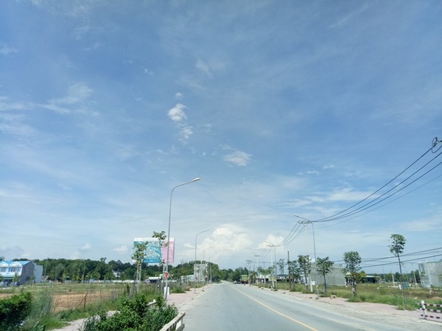 Cận cảnh hơn 7 nghìn m2 đất công bị ‘xẻ thịt’ phân lô bán nền ở Bình Dương ảnh 2