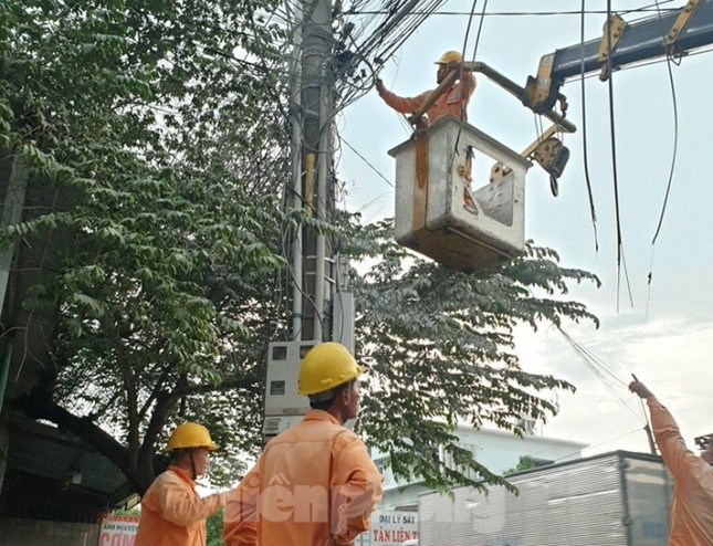 Hai người đàn ông ở Bình Dương bị điện giật tử vong ảnh 1