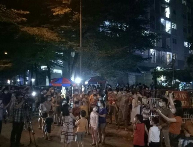Bình Dương dỡ bỏ phong tỏa một khu vực trong đêm giao thừa ảnh 1