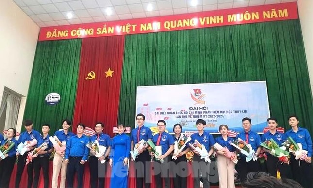 Bình Dương hoàn thành Đại hội Đoàn cấp huyện, có 4 bí thư được bầu trực tiếp ảnh 14