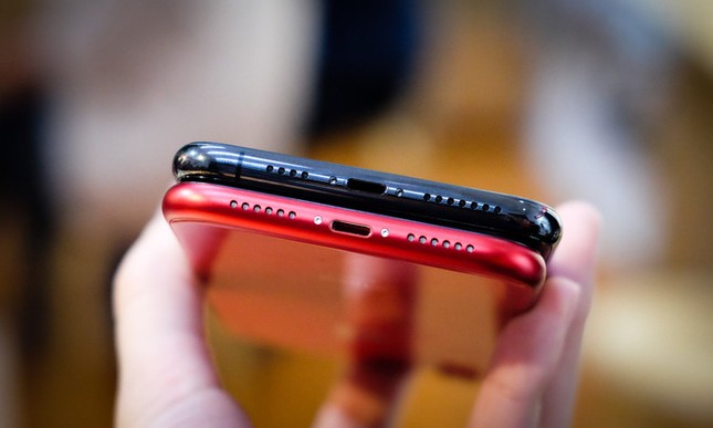 iPhone XR so dáng iPhone XS Max và 8 Plus ảnh 9