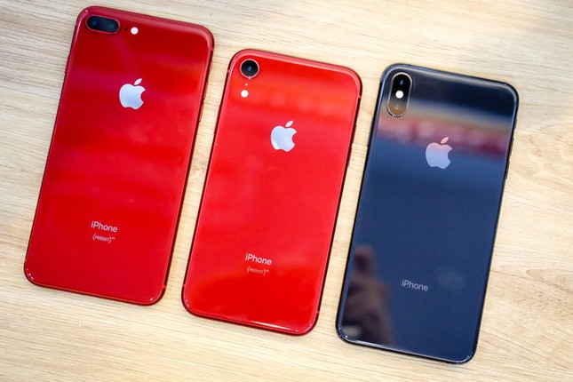 iPhone XR so dáng iPhone XS Max và 8 Plus ảnh 2