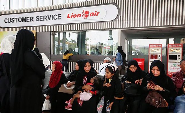 20 nhân viên Bộ Tài chính Indonesia có mặt trên máy bay gặp nạn ảnh 3