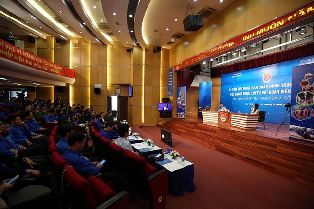 Toàn cảnh đối thoại của Bí thư thứ nhất TƯ Đoàn Lê Quốc Phong ảnh 5