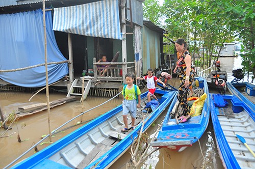 Bộ GD&ĐT cho phép học sinh vùng lũ… nghỉ học ảnh 2