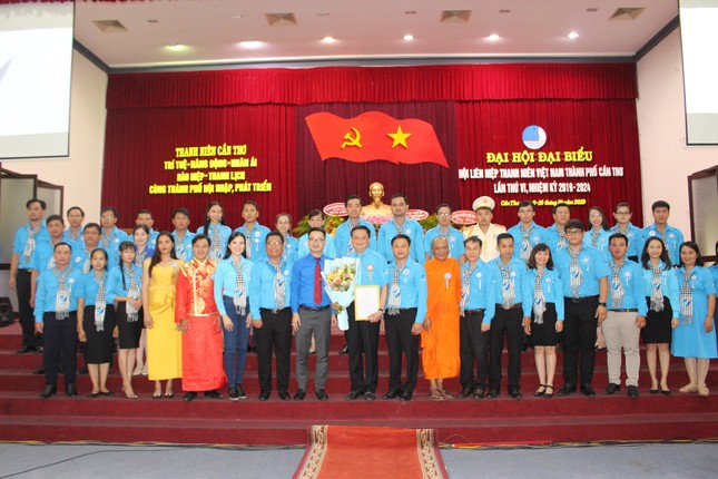 Hoa khôi Thúy Vi được bầu vào Ủy ban Hội LHTN Việt Nam TP Cần Thơ ảnh 6